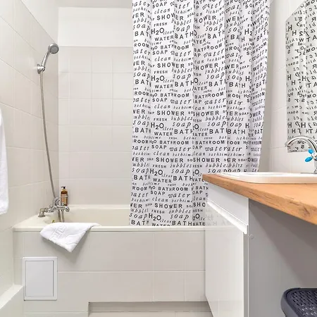 Rent Like Jagiellonska 4 *